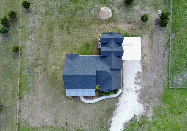 Photo 3 of Single family home for sale at 4299 County Road 1098, Celeste, TX 75423 | MLS# 21235842 | Listing updated on 2026-08-03