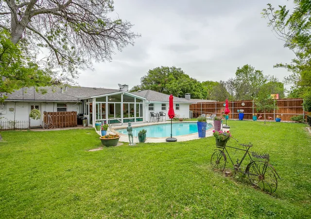 3rd image of 4209 Bilglade Rd, Fort Worth, TX 76109 | MLS# 21234237