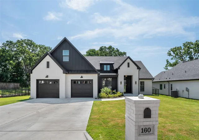 2nd image of 160 Bent Oak Dr, Pottsboro, TX 75076 | MLS# 21235888