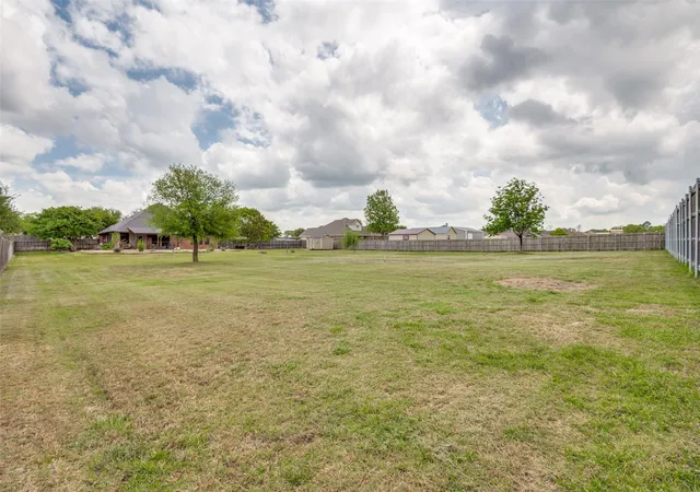 Homes for sale in Burleson, TX | 12332 Wagon Bow Dr, Burleson, TX 76028 | MLS# 21235187