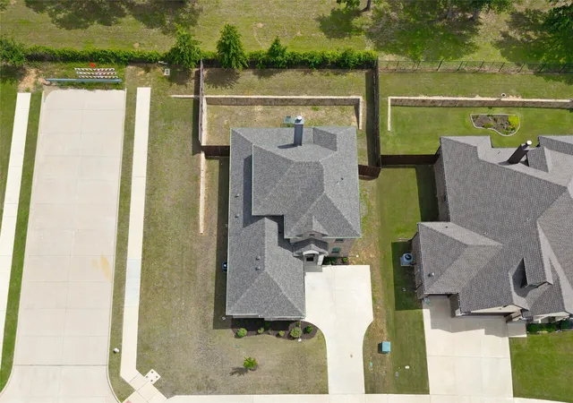 Photo 3 of Single family home for sale at 2501 Bunker Hill Dr, Burleson, TX 76028 | MLS# 21232207 | Listing updated on 2026-07-07