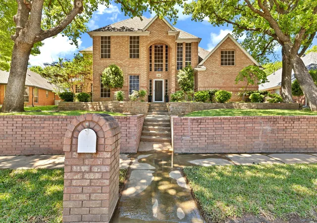 Homes for sale in Keller, TX | 1506 Cat Mountain Trl, Keller, TX 76248 | MLS# 21233972