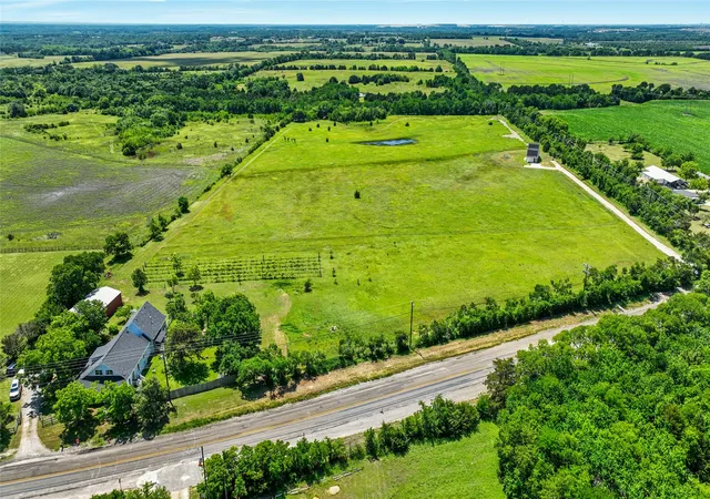 Photo 4 of House for sale at 4302 Fm 2862, Anna, TX 75409 | MLS# 21235171 | Listing updated on 2026-08-19
