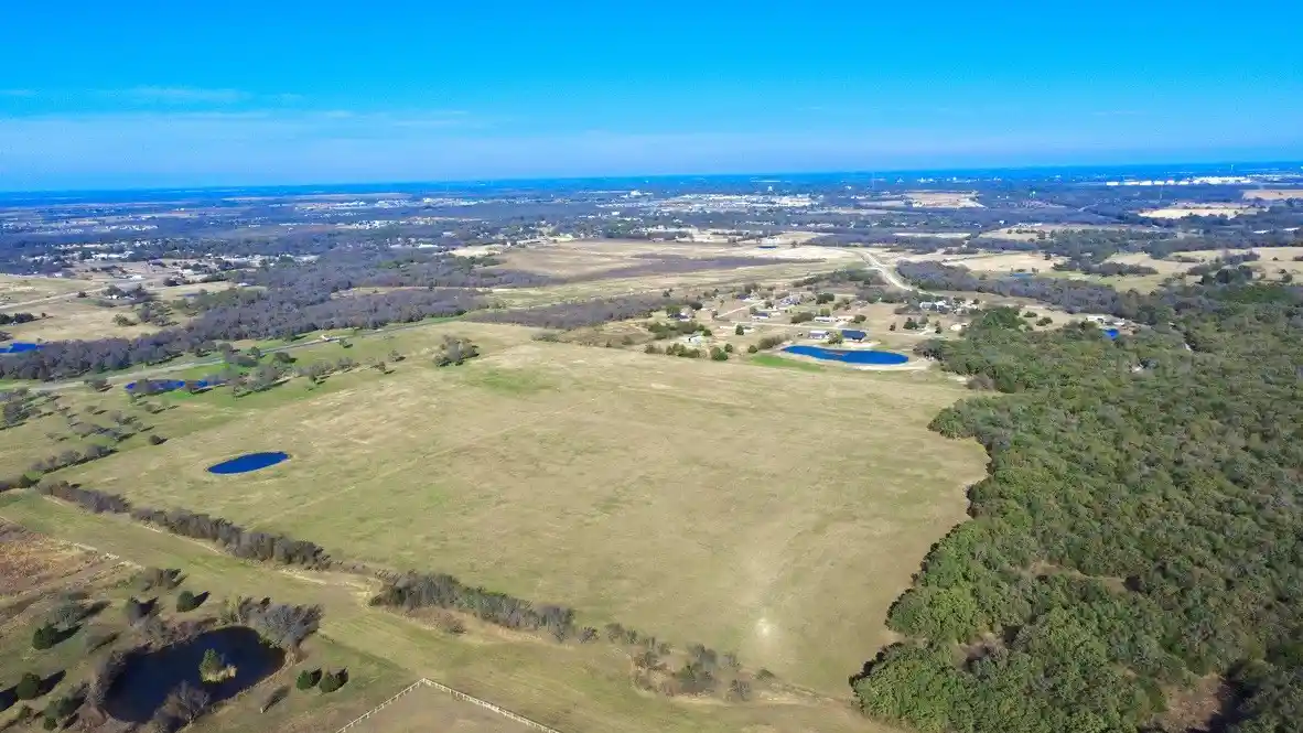 Photo 1 of Land for sale at 65889 Acres Tbd State Hwy 31 Bypass, Corsicana, TX 75110 | MLS# 21236206 | Listing updated on 2026-04-16