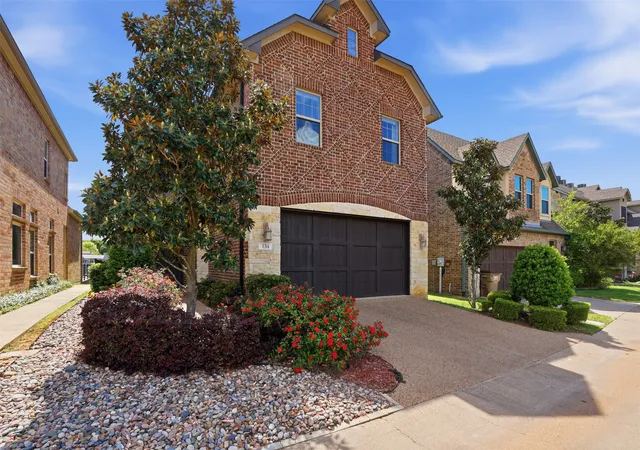 Photo 3 of Single family home for sale at 134 Marina Dr, Mabank, TX 75156 | MLS# 21231399 | Listing updated on 2026-07-11