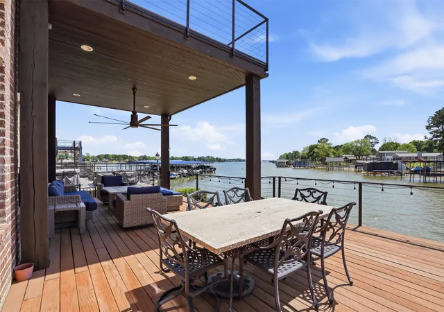 Photo 4 of Single family home for sale at 134 Marina Dr, Mabank, TX 75156 | MLS# 21231399 | Listing updated on 2026-07-11