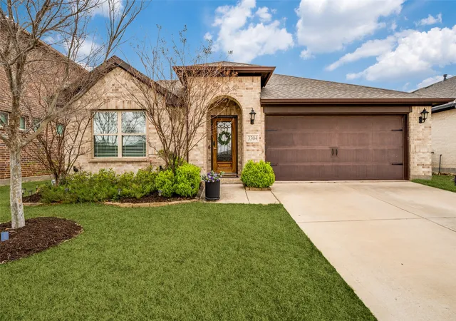 Photo 1 of Single family home for sale at 3304 Adobe Vis, Aubrey, TX 76227 | MLS# 21235827 | Listing updated on 2026-08-29