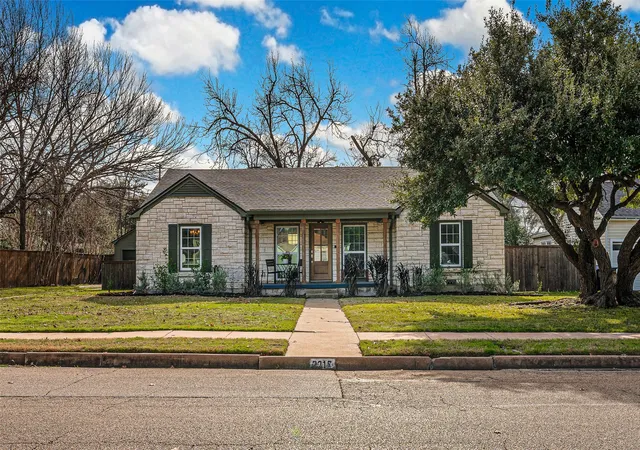 Photo 1 of Sale Pending at 3218 Cumberland Ave, Waco, TX 76707 | MLS# 21236198 | Listing updated on 2026-08-25