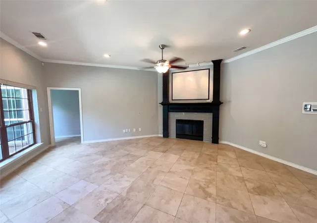2nd image of 2400 Creekview Dr, Plano, TX 75093 | MLS# 21236252