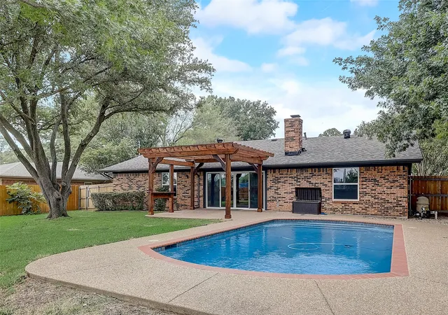 Homes for sale in Colleyville, TX | 607 Field St, Colleyville, TX 76034 | MLS# 21235548