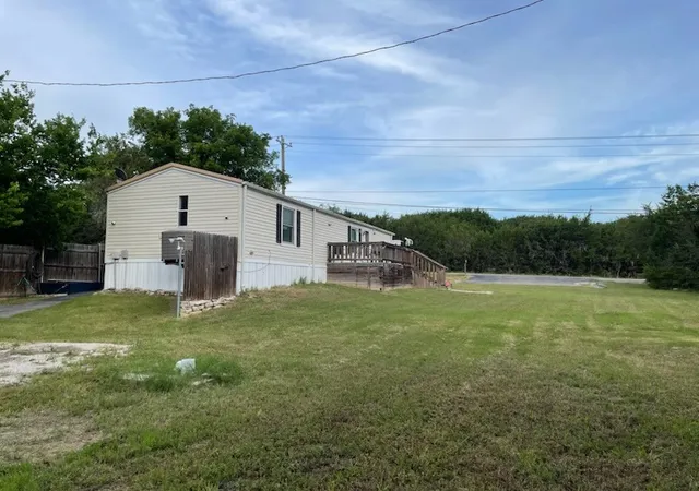 Homes for sale in Granbury, TX | 820 Ports O Call Dr, Granbury, TX 76048 | MLS# 21229477