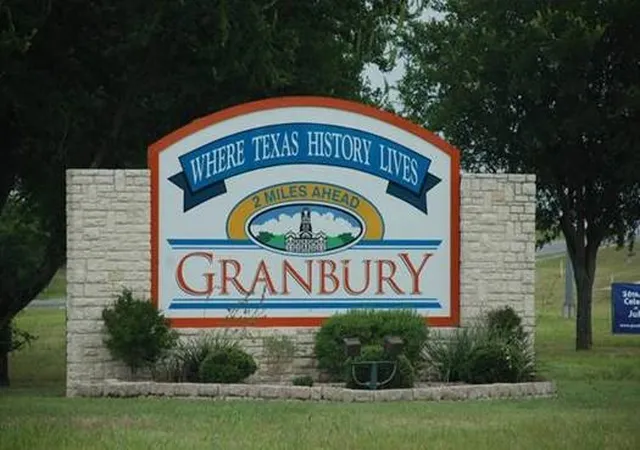 Homes for sale in Granbury, TX | 820 Ports O Call Dr, Granbury, TX 76048 | MLS# 21229477