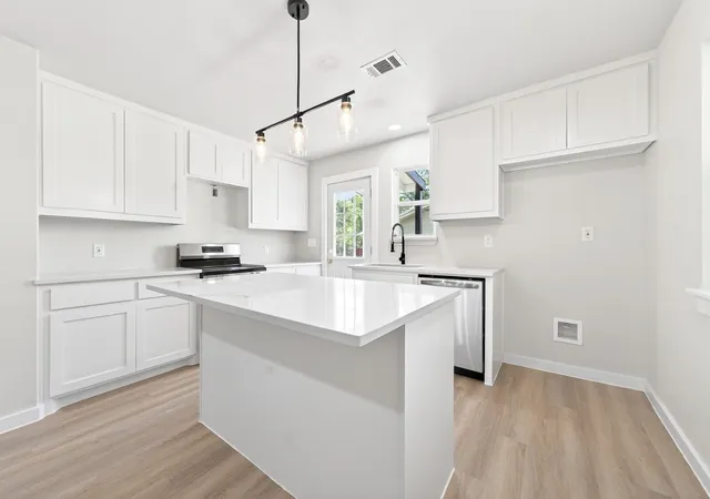 Photo 4 of Sale Pending at 247 Wells St, Emory, TX 75440 | MLS# 21236310 | Listing updated on 2026-07-23