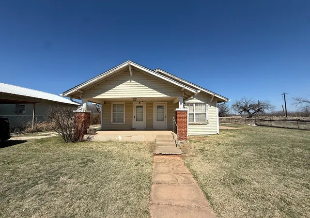 Homes for sale in Anson, TX | 618 12th, Anson, TX 79501 | MLS# 21236417