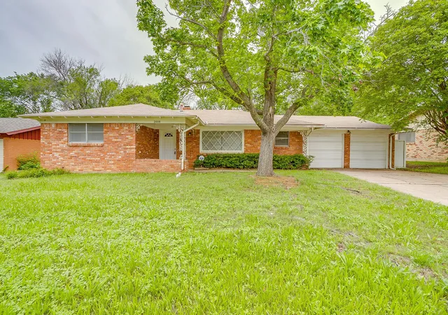 Single family home for sale at 2008 Terbet Ln, Fort Worth, TX 76112 | MLS# 21236168