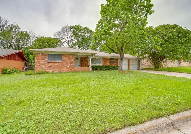 Photo 3 of Single family home for sale at 2008 Terbet Ln, Fort Worth, TX 76112 | MLS# 21236168 | Listing updated on 2026-07-17