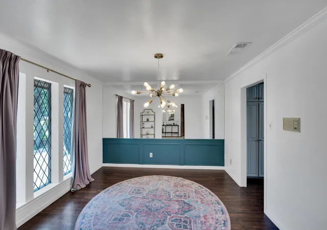 3rd image of 505 Highwoods Trl, Fort Worth, TX 76112 | MLS# 21236493