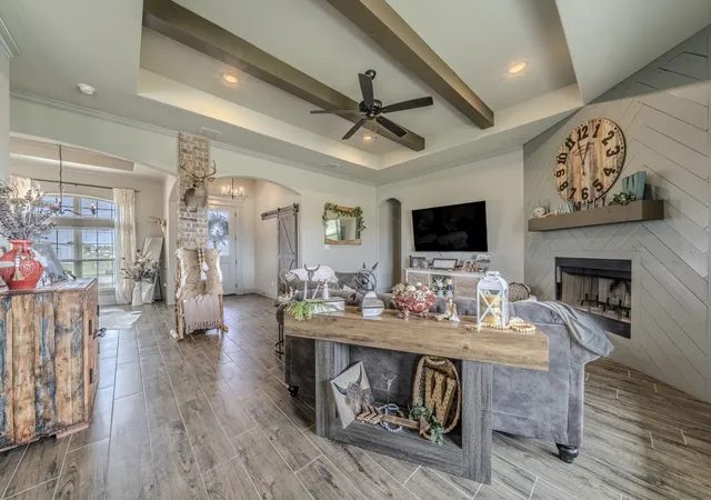 Photo 3 of Single family home for sale at 1072 Uplift Dr, Weatherford, TX 76087 | MLS# 21236468 | Listing updated on 2026-08-08