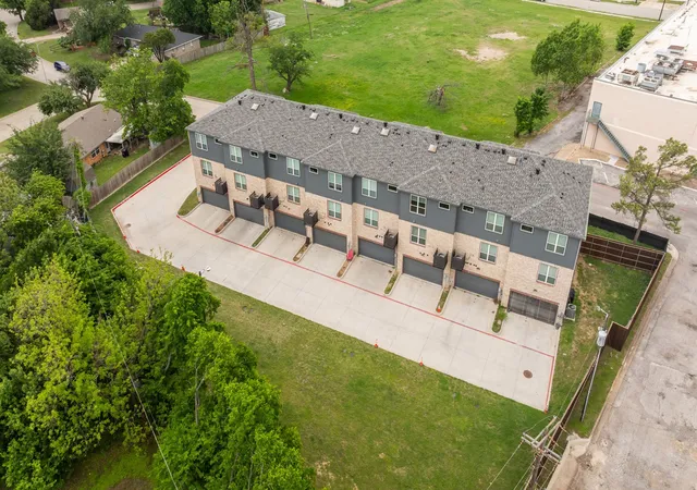 Photo 3 of Multi family home for sale at 1609 Mignon Dr, Arlington, TX 76010 | MLS# 21236538 | Listing updated on 2026-08-28