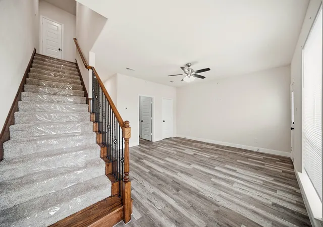 Photo 4 of Multi family home for sale at 1609 Mignon Dr, Arlington, TX 76010 | MLS# 21236538 | Listing updated on 2026-08-28