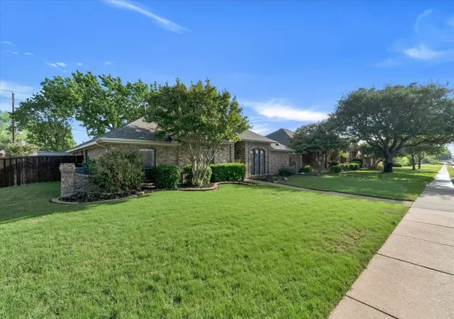 Homes for sale in Plano, TX | 1701 Tawakoni Ln, Plano, TX 75075 | MLS# 21236088