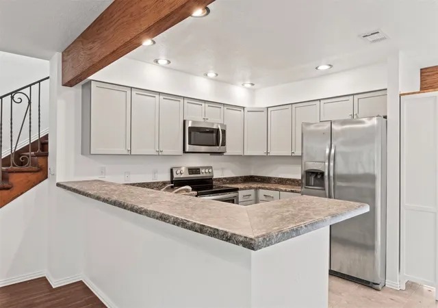 Photo 2 of Single family home for sale at 921 Bradleys Bnd, Tool, TX 75143 | MLS# 21232965 | Listing updated on 2026-09-21