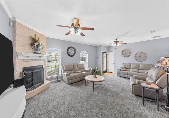 Homes for sale in Waco, TX | 32 North Shore Cir, Waco, TX 76708 | MLS# 21236503