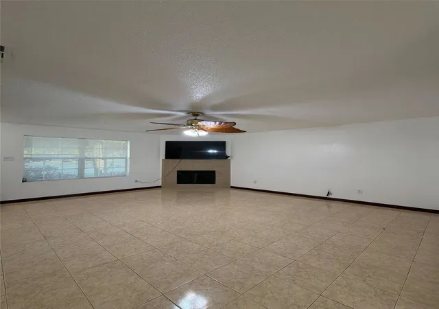 Photo 4 of Single family home for sale at 3009 Mira Vista Ct, Dallas, TX 75236 | MLS# 21236334 | Listing updated on 2026-10-07