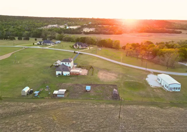 Homes for sale in Gatesville, TX | 474 Private Road 305, Gatesville, TX 76528 | MLS# 21236316