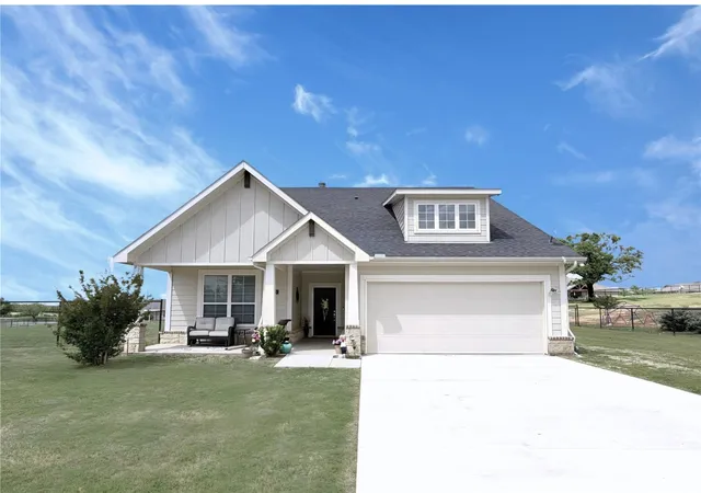 Homes for sale in Paradise, TX | 140 Spring Creek Cir, Paradise, TX 76073 | MLS# 21235057