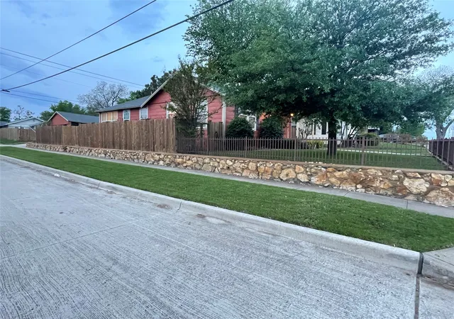 Photo 29 of Single family home for sale at 5101 Birchman Ave, Fort Worth, TX 76107 | MLS# 21235355 | Listing updated on 2026-08-27