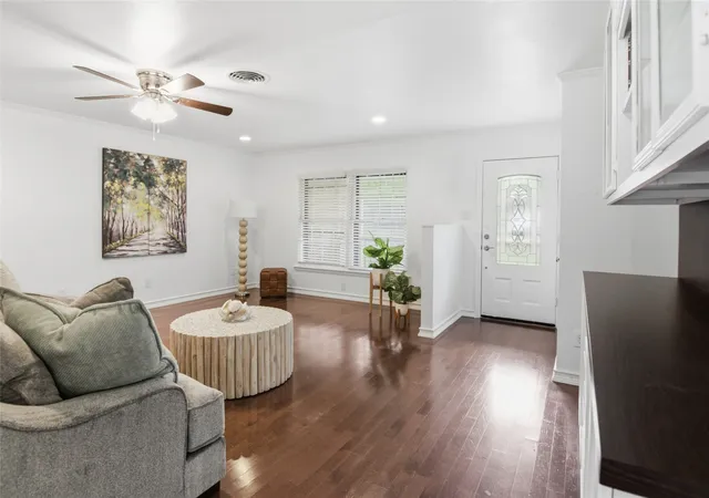 5th image of 4216 Selkirk Dr W, Fort Worth, TX 76109 | MLS# 21236863