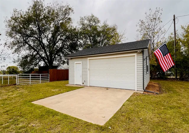 Photo 3 of Land for sale at 7301 Fishtrap Rd, Cross Roads, TX 76227 | MLS# 21237147 | Listing updated on 2026-04-14
