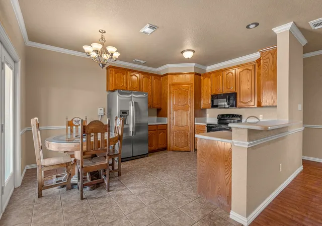 5th image of 6501 Indian Trl, Sanger, TX 76266 | MLS# 21237148