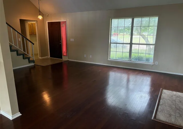 Photo 3 of Single family home for sale at 320 W Williams St, Cedar Hill, TX 75104 | MLS# 21236795 | Listing updated on 2026-10-06