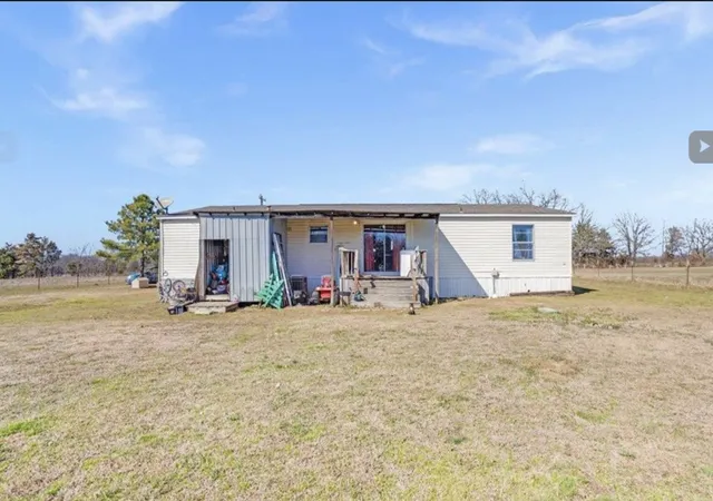 Homes for sale in Saltillo, TX | 865 County Road 3534 Road, Saltillo, TX 75478 | MLS# 21236833