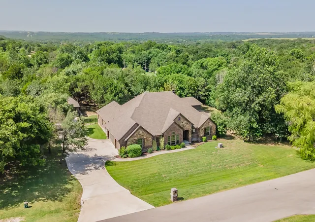 1st image of 5001 Oak Mill Dr, Fort Worth, TX 76135 | MLS# 21235161