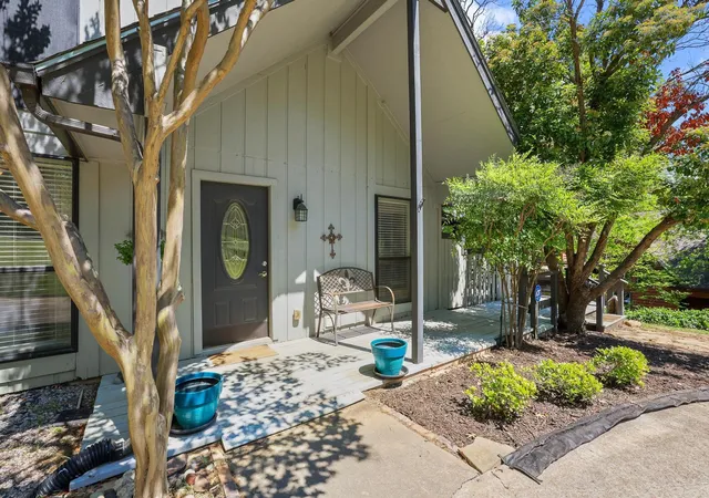 Homes for sale in Pottsboro, TX | 325 Lakewood Ln, Pottsboro, TX 75076 | MLS# 21235267