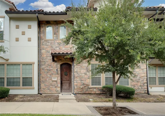 Homes for sale in Irving, TX | 6742 Estrella, Irving, TX 75039