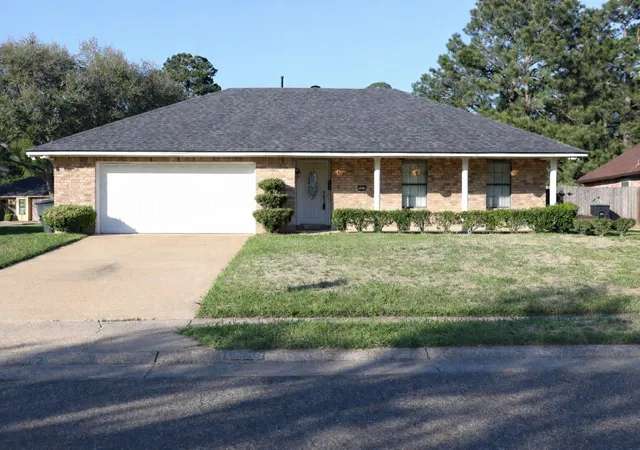 1st image of 9421 Leaside Wy, Shreveport, LA 71118 | MLS# 21235683