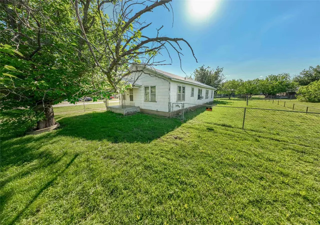 Homes for sale in Breckenridge, TX | 701 N Shelton St, Breckenridge, TX 76424 | MLS# 21237175