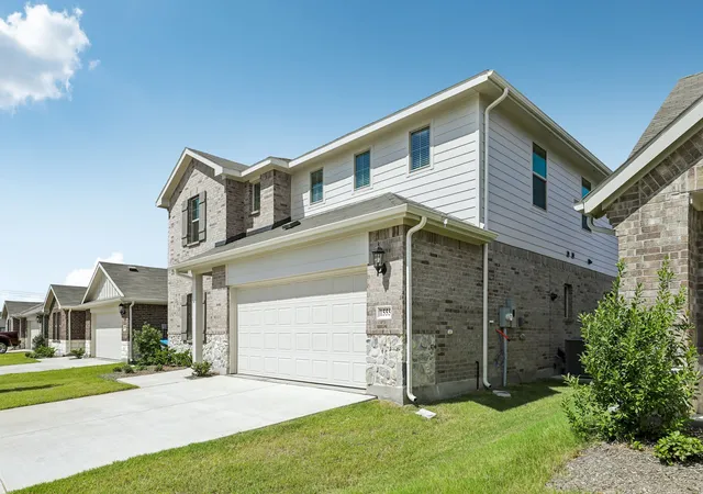 Photo 3 of Single family home for sale at 1555 Coldwater Wy, Crandall, TX 75114 | MLS# 21237293 | Listing updated on 2026-10-06