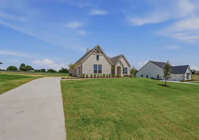 Photo 3 of Single family home for sale at 6521 Huron Dr, Blue Ridge, TX 75424 | MLS# 21237550 | Listing updated on 2026-09-27