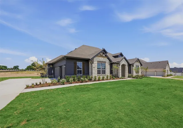 Photo 3 of Single family home for sale at 6525 Huron Dr, Blue Ridge, TX 75424 | MLS# 21237566 | Listing updated on 2026-09-27