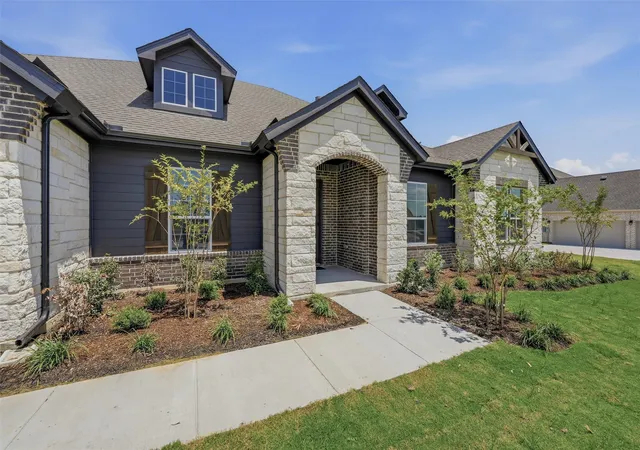 Photo 4 of Single family home for sale at 6525 Huron Dr, Blue Ridge, TX 75424 | MLS# 21237566 | Listing updated on 2026-09-27
