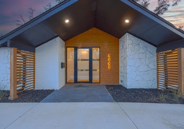 Photo 3 of Single family home for sale at 4048 Allencrest Ln, Dallas, TX 75244 | MLS# 21208621 | Listing updated on 2026-09-01