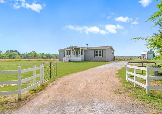 Homes for sale in Winnsboro, TX | 850 County Road 4740, Winnsboro, TX 75494 | MLS# 21237636