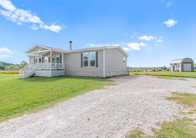 Homes for sale in Winnsboro, TX | 850 County Road 4740, Winnsboro, TX 75494 | MLS# 21237636