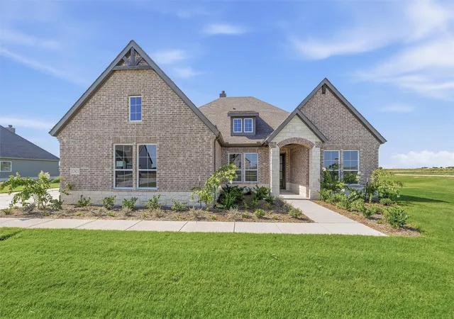 Photo 2 of Single family home for sale at 12421 Hornfels Dr, Krum, TX 76249 | MLS# 21237686 | Listing updated on 2026-10-07