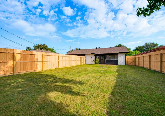 Homes for sale in Rowlett, TX | 8718 Vernon Dr, Rowlett, TX 75088 | MLS# 21222952